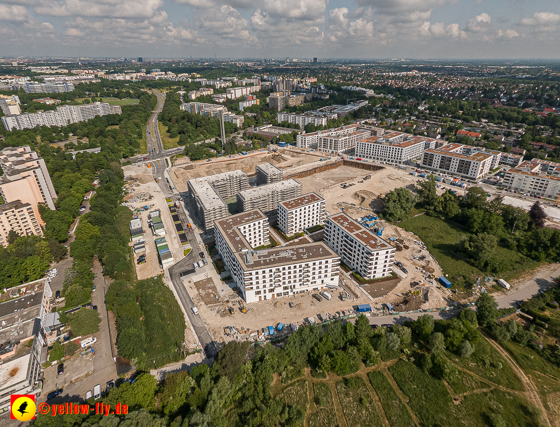 07.06.2023 - Aktuelle Luftbilder aus dem Alexisquartier und Pandion Verde in Neuperlach in München